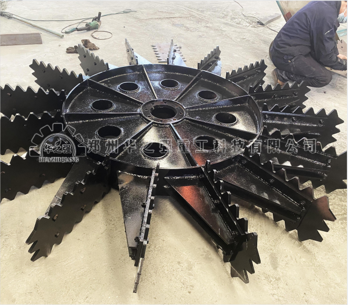 輪盤翻拋機發(fā)貨現(xiàn)場